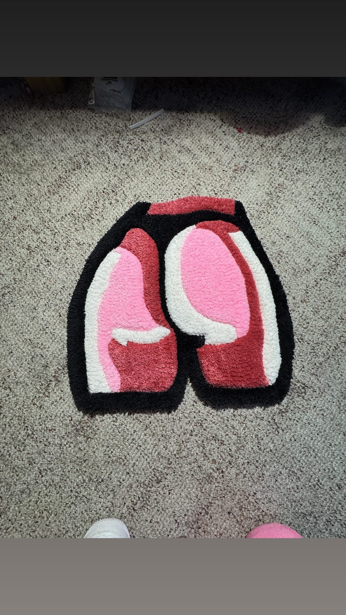 CUSTOM CUTOUT RUG'S